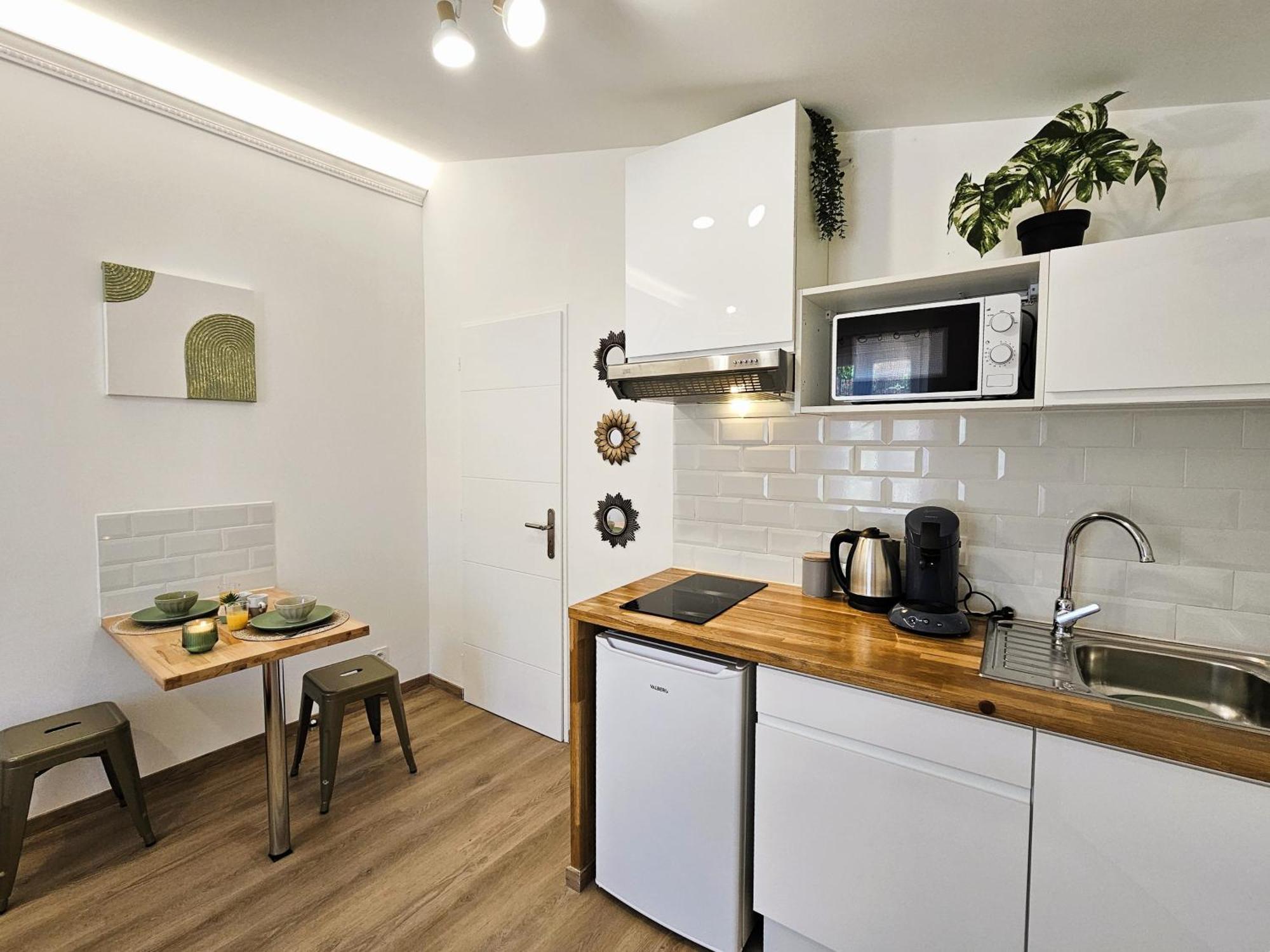 Tout Confort ! Ville, Climatisation, Parking, Wifi, Calme, Tv Каркассонн Екстер'єр фото